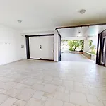 Βίλα Flora Luxury Pool-bgl *