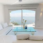 Βίλα Flora Luxury Pool-bgl