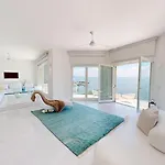 Flora Luxury Pool-bgl Βίλα *