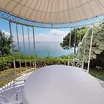 Βίλα Flora Luxury Pool-bgl Manerba del Garda