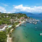 Flora Luxury Pool-bgl Manerba del Garda