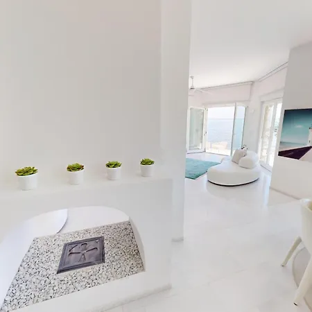 Flora Luxury Pool-bgl *